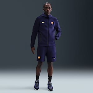 FC Barcelona Tech Men's Nike Soccer Fleece Shorts. Nike.com